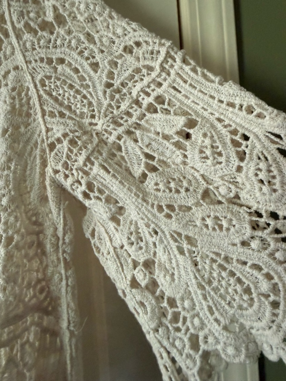 Crochet Lace Peasant Top - White - Picture 4 of 8
